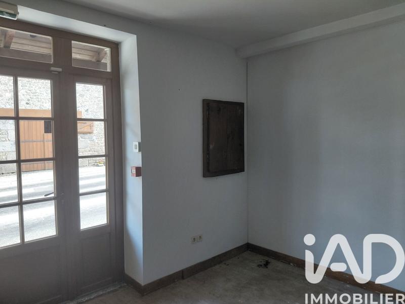 Maison de village - 376 m² - 10 pièces