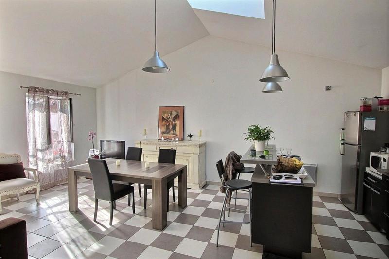 Appartement - 67 m² - 2 pièces