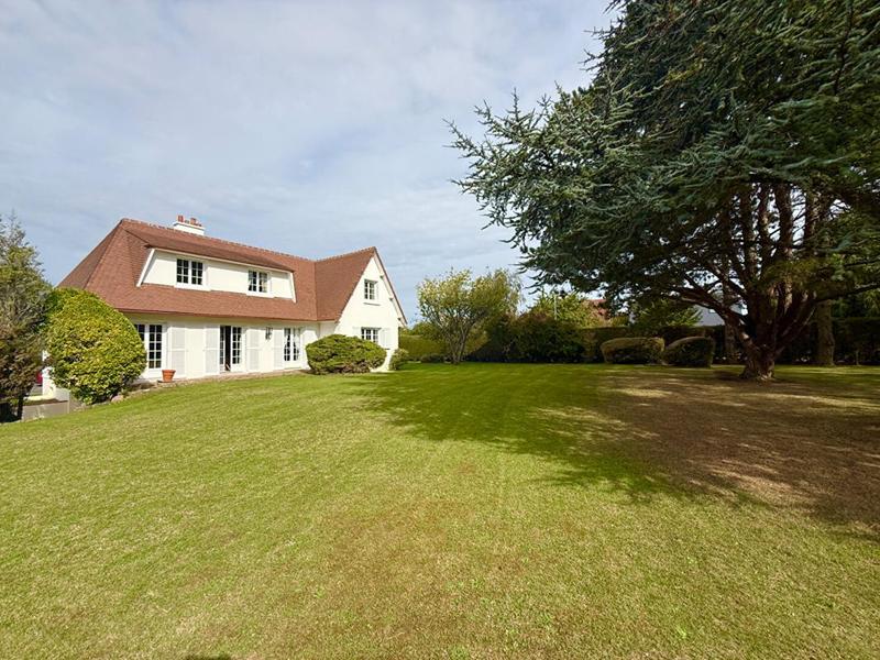 Maison - 160 m² - 7 pièces