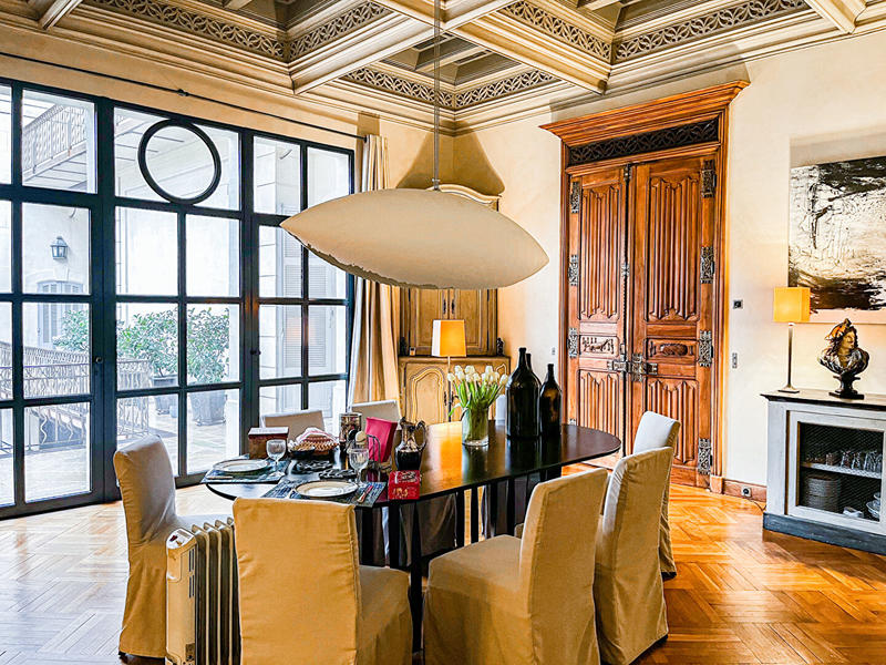 Demeure - 565 m² - 14 pièces