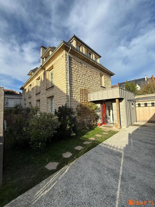 Maison - 155 m² - 6 pièces
