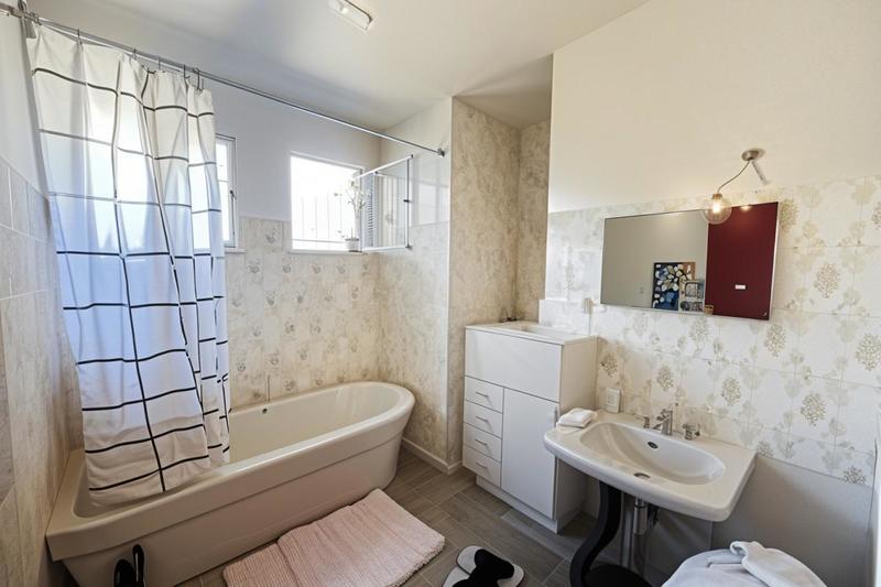 Maison - 180 m² - 6 pièces