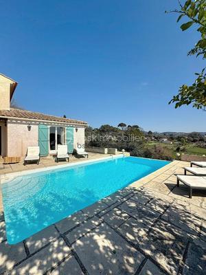 Villa - 160 m² - 5 pièces