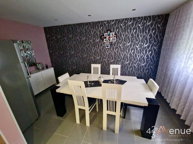 Appartement - 92 m² - 4 pièces