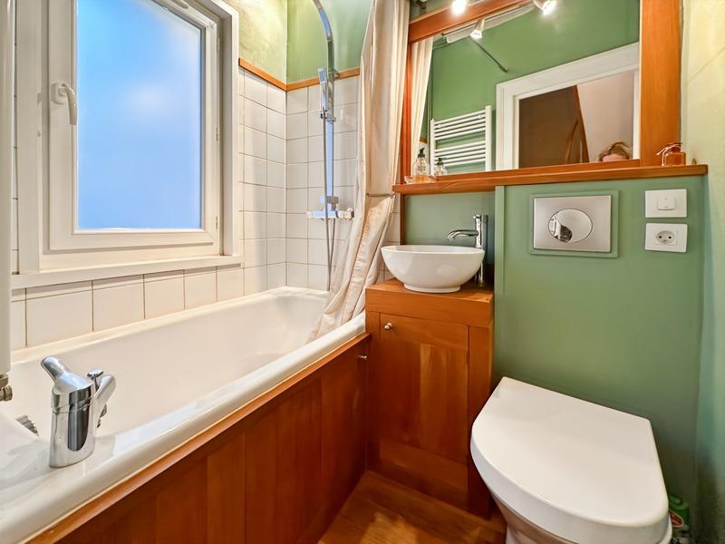 Maison - 101 m² - 8 pièces