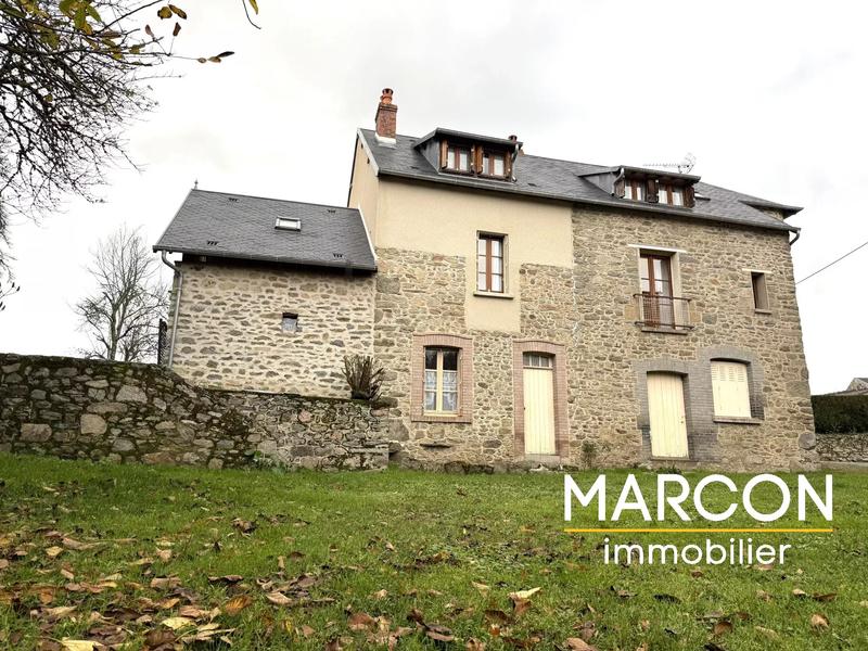 Maison - 138 m² - 9 pièces