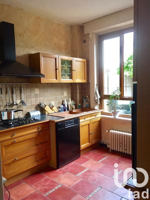 Maison - 140 m² - 7 pièces