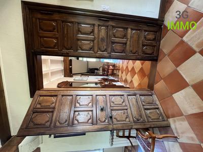 Maison - 375 m² - 10 pièces