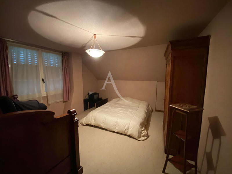 Maison - 107 m² - 6 pièces