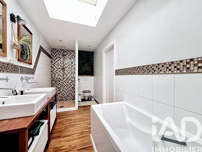 Maison - 94 m² - 5 pièces