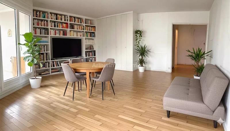 Appartement - 72 m² - 3 pièces