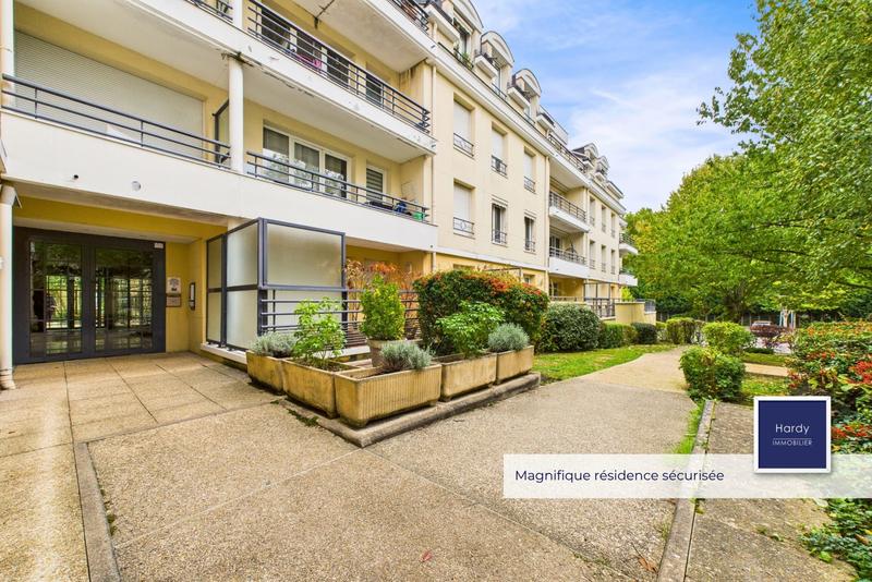 Appartement - 82 m² - 4 pièces