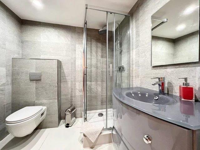 Châlet - 200 m² - 6 pièces