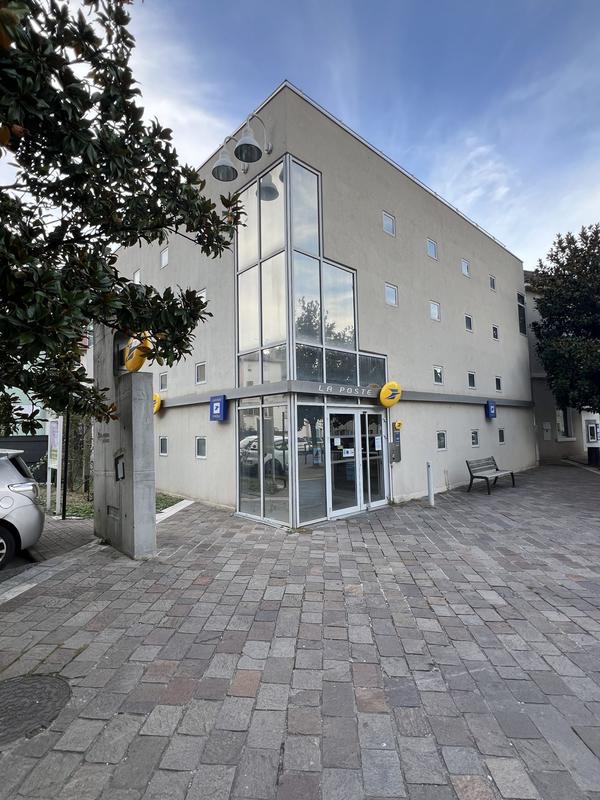 Local commercial - 259 m²