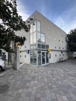 Local commercial - 259 m²