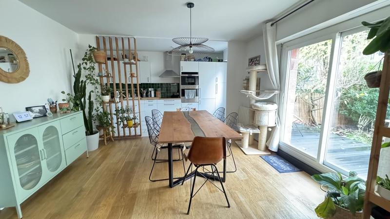 Appartement ancien - 90 m² - 5 pièces