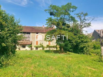 Maison - 98 m² - 5 pièces