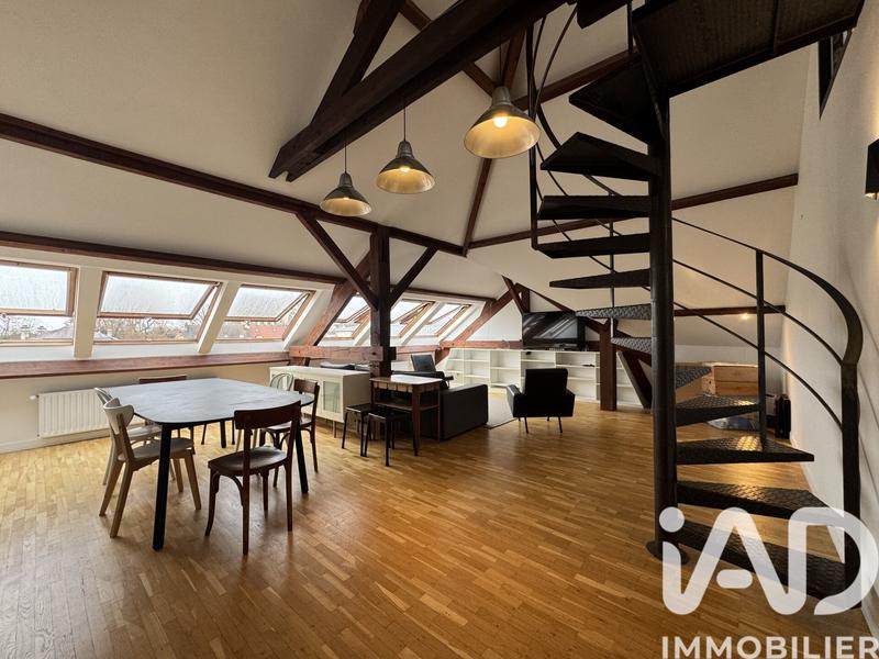 Loft - 105 m² - 5 pièces