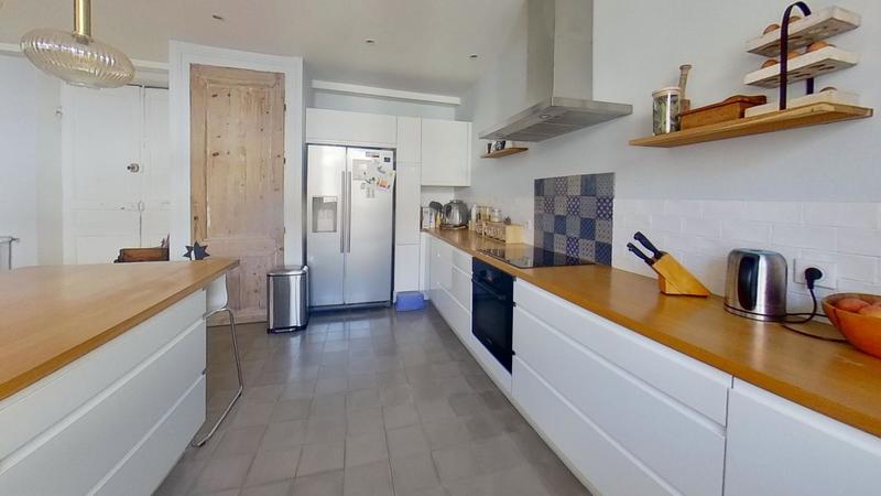 Duplex - 182 m² - 6 pièces