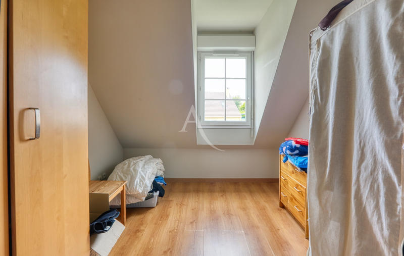 Maison - 96 m² - 6 pièces