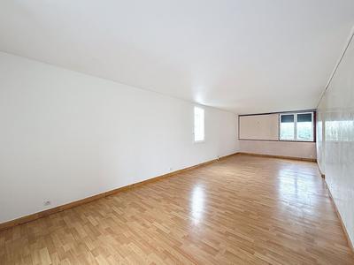 Appartement - 106 m² - 4 pièces