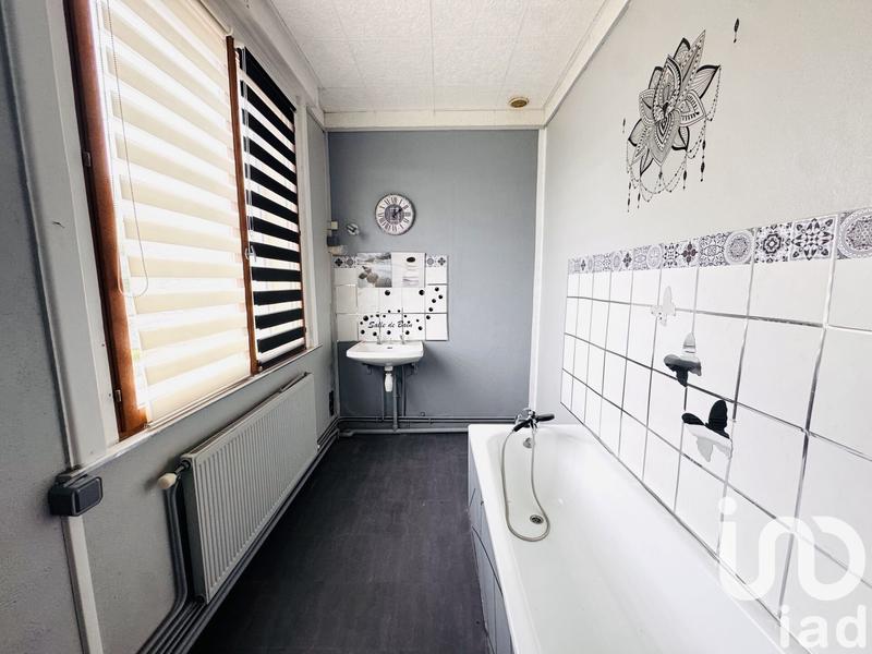 Maison - 105 m² - 5 pièces