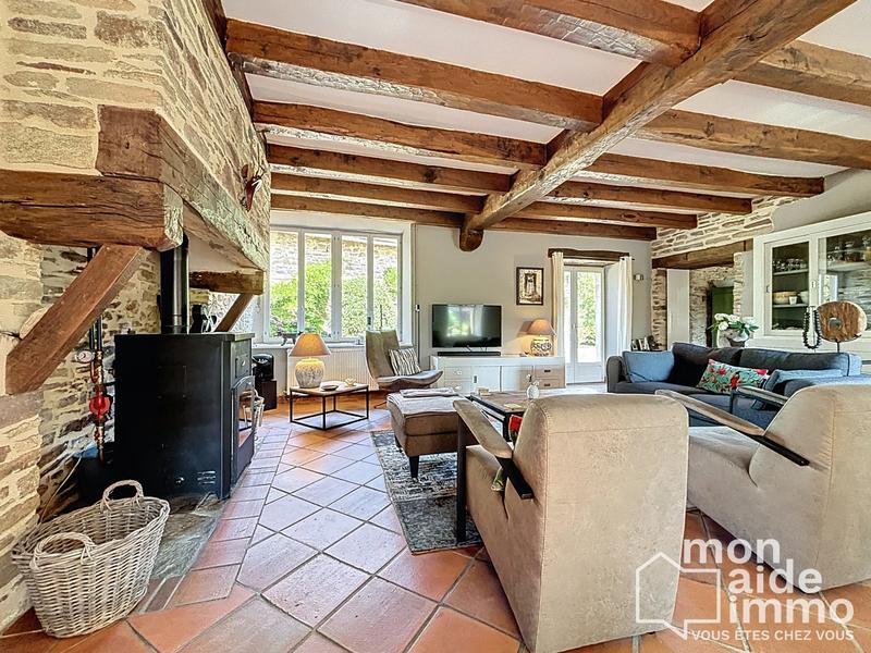 Maison ancienne - 230 m² - 7 pièces