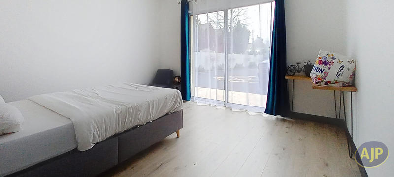 Maison - 155 m² - 6 pièces