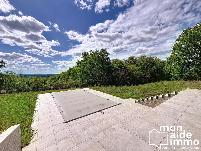 Maison - 110 m² - 4 pièces