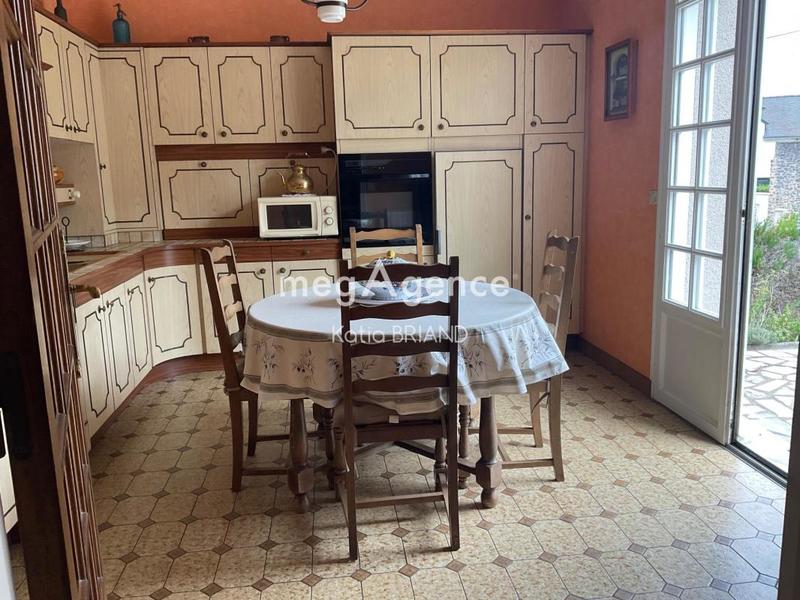 Maison - 175 m² - 6 pièces