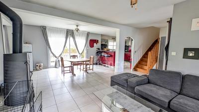 Pavillon - 130 m² - 8 pièces