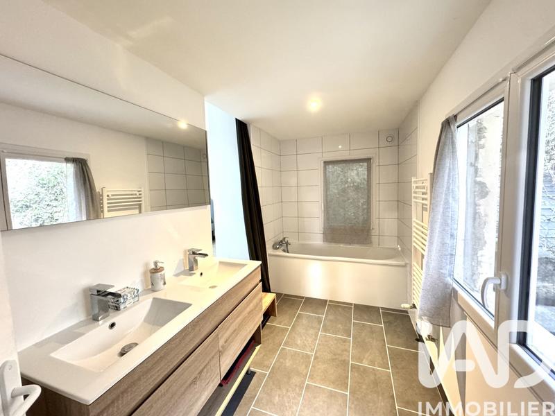 Maison - 135 m² - 5 pièces