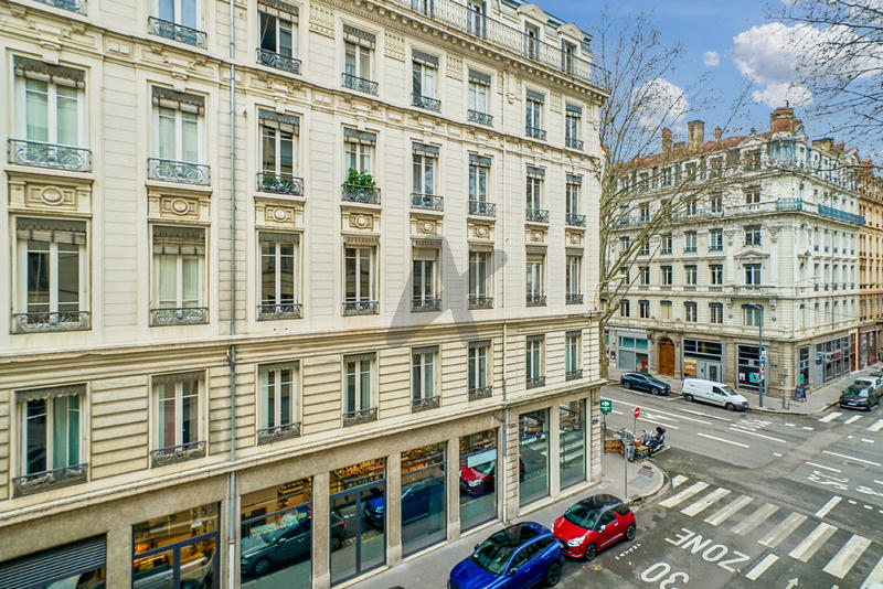 Appartement - 106 m² - 4 pièces