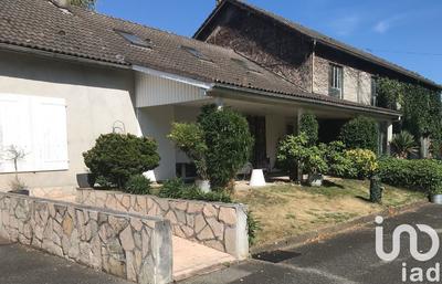 Maison - 161 m² - 9 pièces