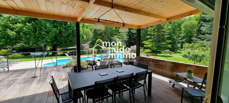 Maison ancienne - 275 m² - 7 pièces