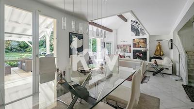 Maison - 184 m² - 6 pièces