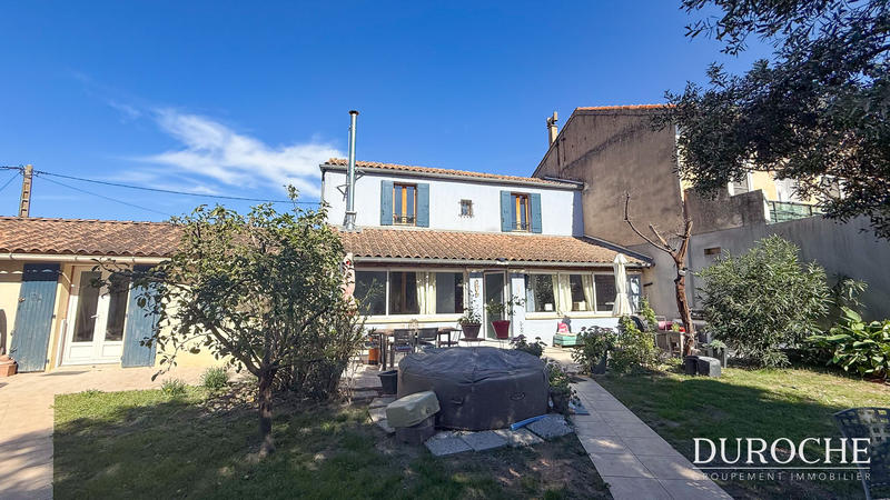 Maison - 179 m² - 6 pièces