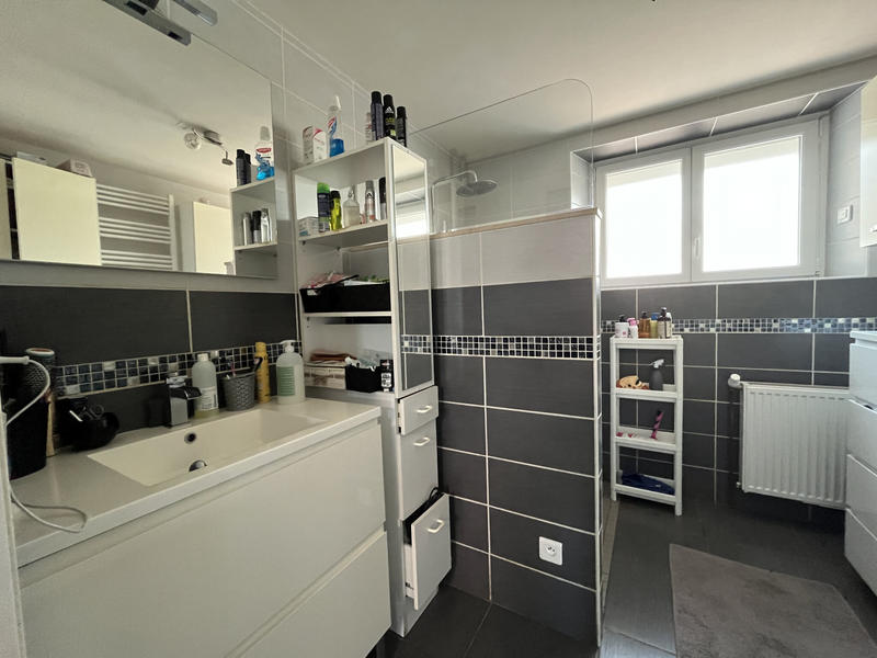 Maison - 182 m² - 7 pièces