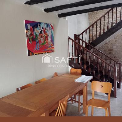 Maison - 246 m² - 12 pièces