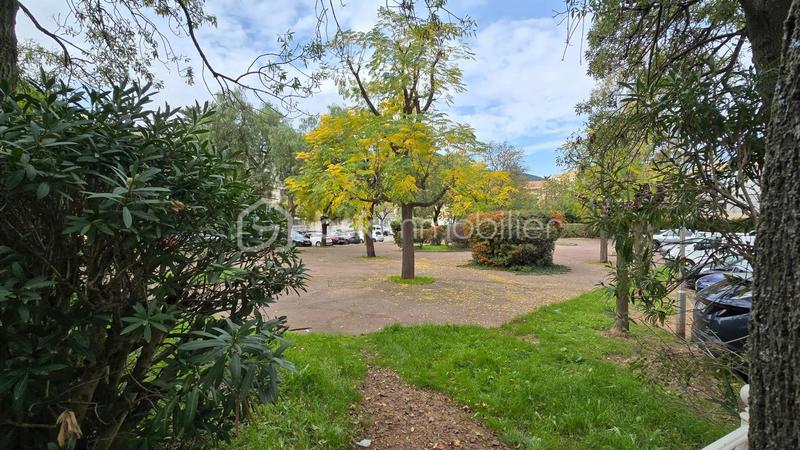 Appartement - 102 m² - 4 pièces