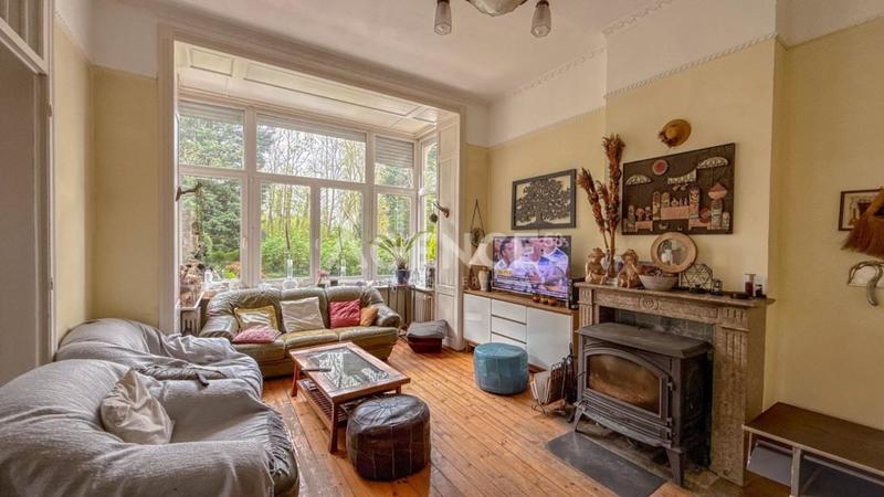 Maison de maîtres - 277 m² - 8 pièces