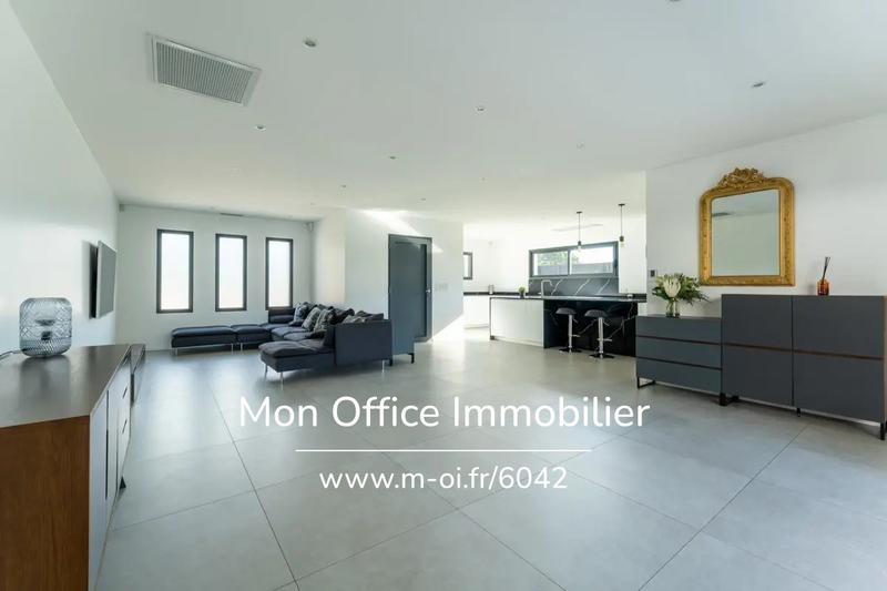 Maison - 170 m² - 6 pièces