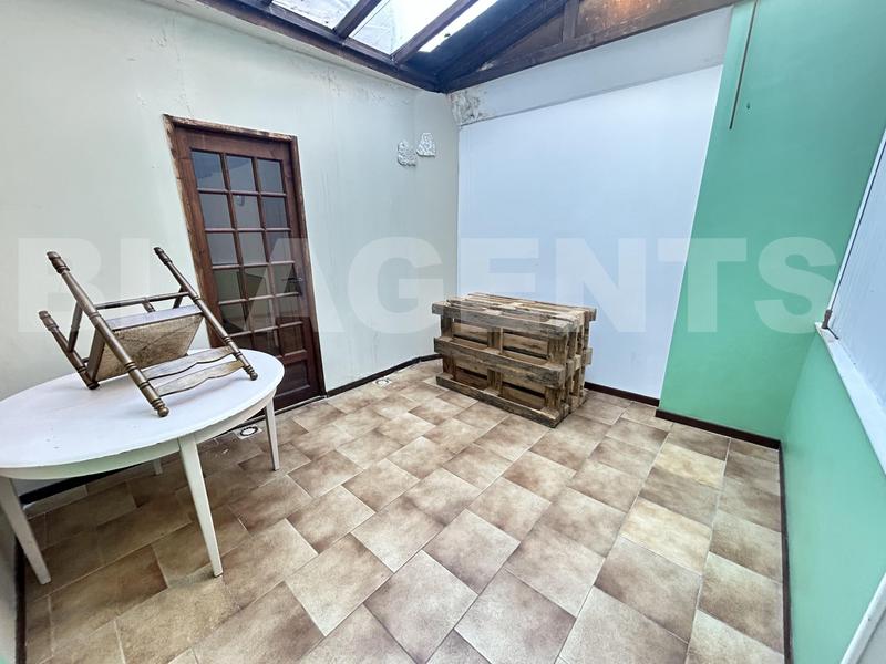 Local commercial - 199 m² - 4 pièces