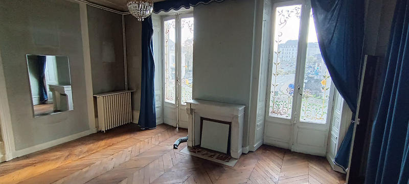 Maison - 611 m² - 25 pièces