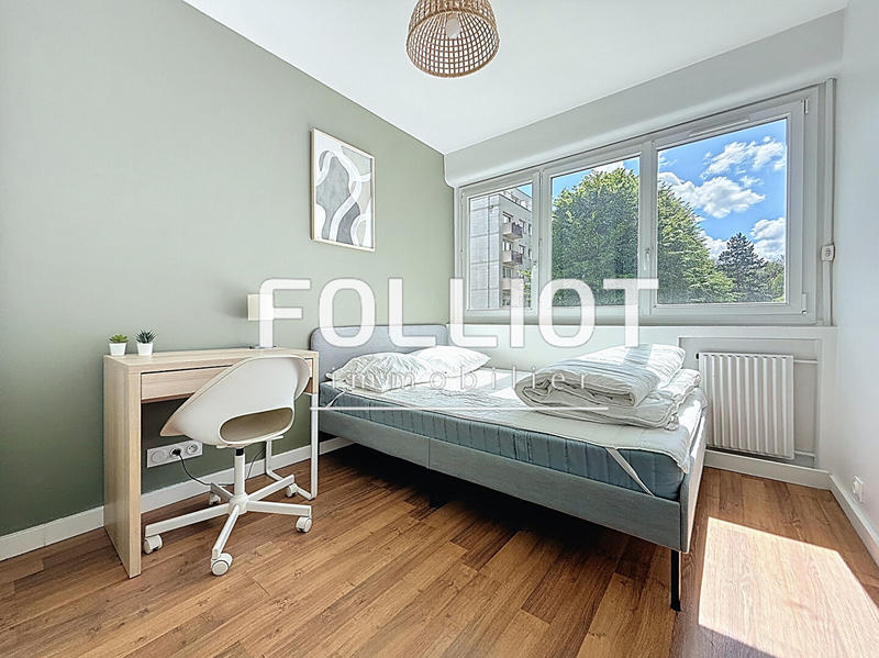 Appartement - 70 m² - 5 pièces