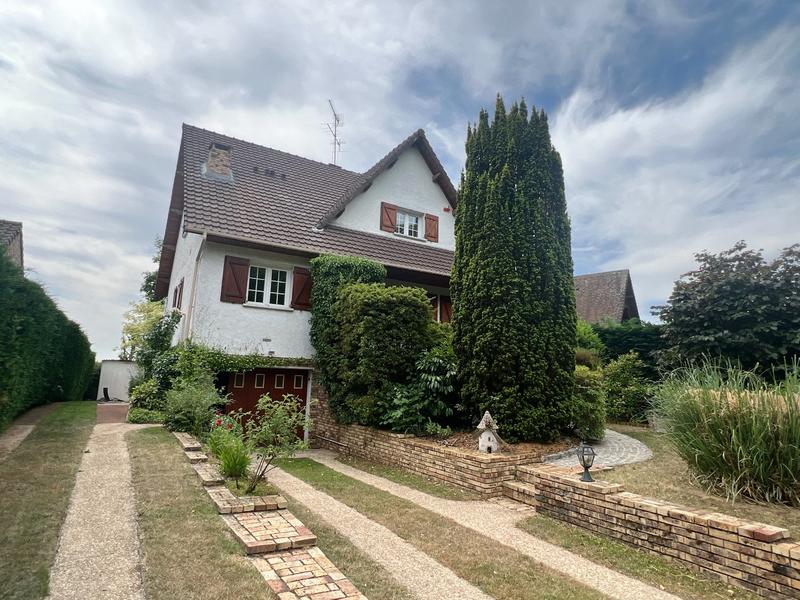 Maison - 145 m² - 7 pièces