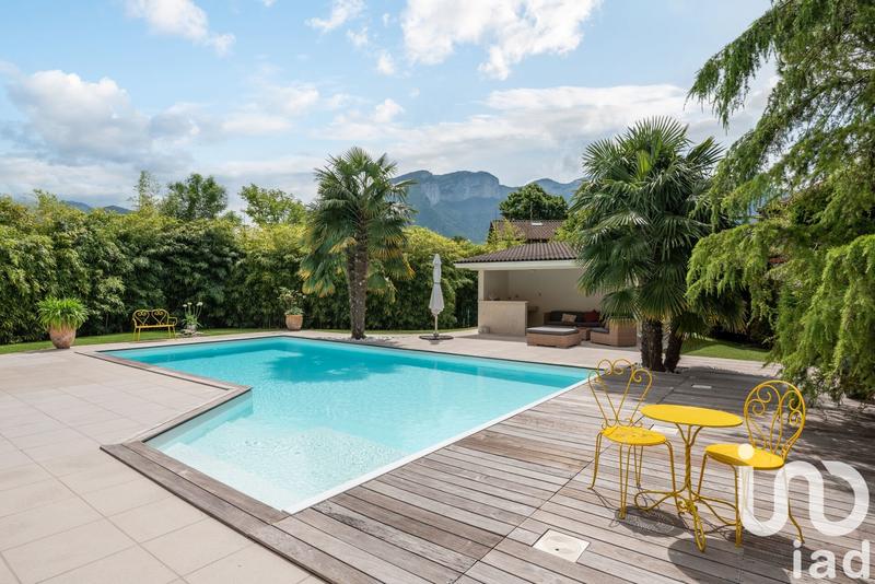 Maison de maîtres - 200 m² - 8 pièces