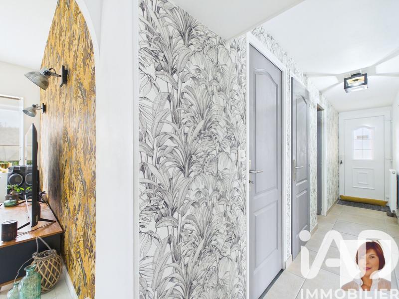 Maison - 210 m² - 8 pièces