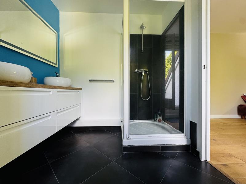 Villa - 220 m² - 10 pièces