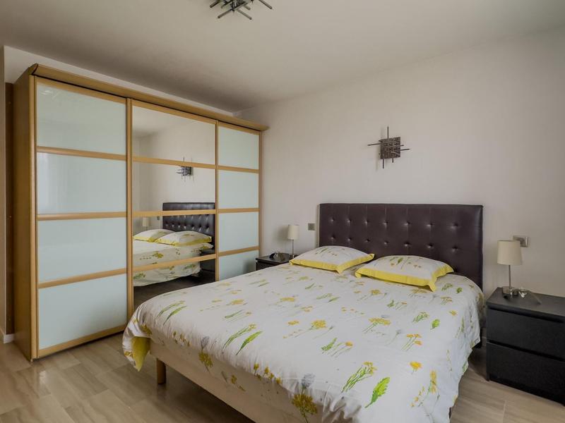 Maison - 204 m² - 6 pièces